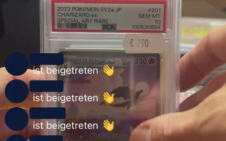 PSA-10-Slab eines japanischen Glurak-ex Special Art Rare aus Pokémon 151 mit Preisschild 790 Euro vor der Kamera, Bildschirmfoto aus der Slabhit App während der Opening Show